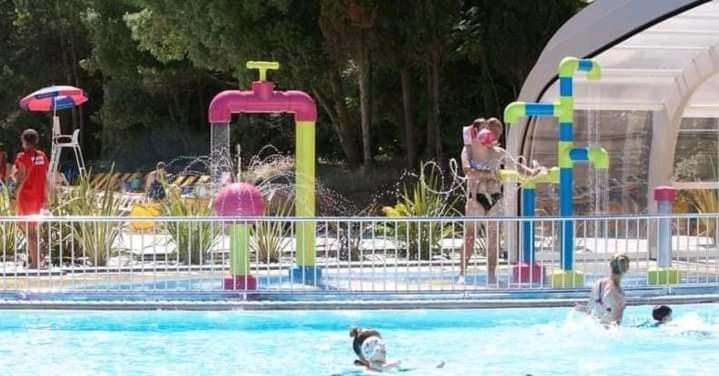 Mobilhome Camping Proche Des Plages Saint-Jean-de-Monts Exteriér fotografie
